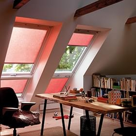 Hitze- und Sonnenschutz für Ihre Dachfenster. Für Neubau oder zum Nachrüsten.